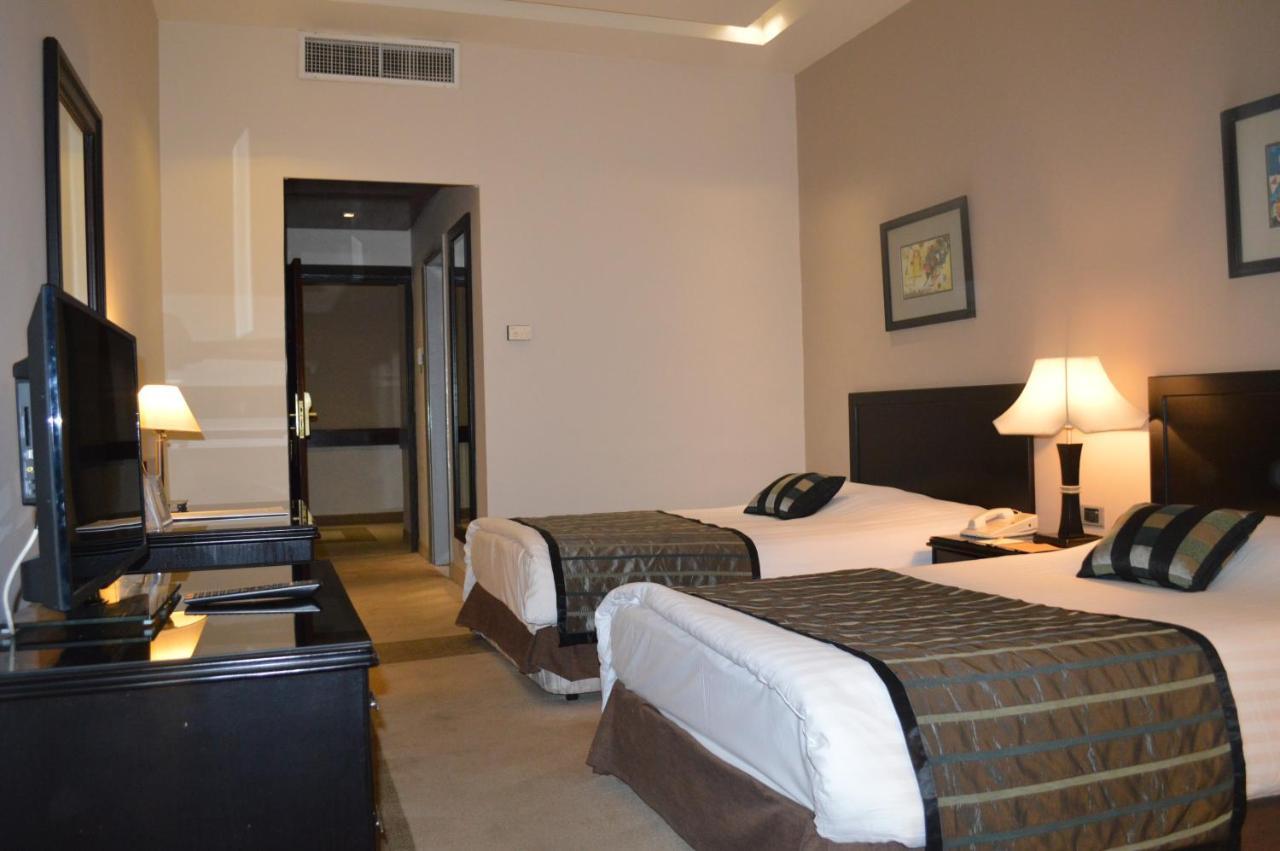 Century Park Hotel Амман Экстерьер фото
