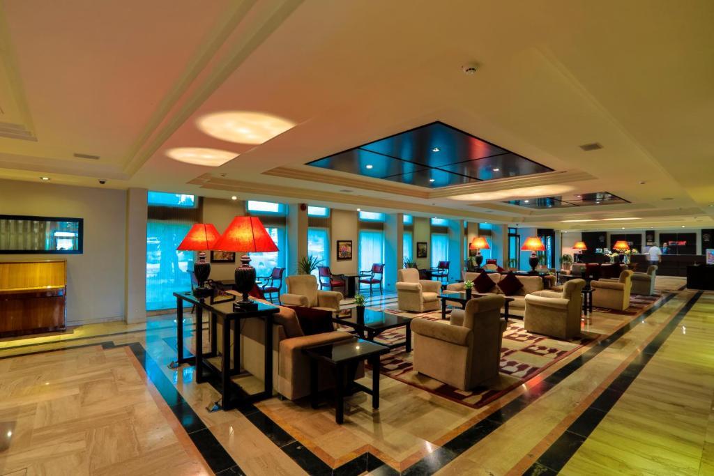 Century Park Hotel Амман Экстерьер фото