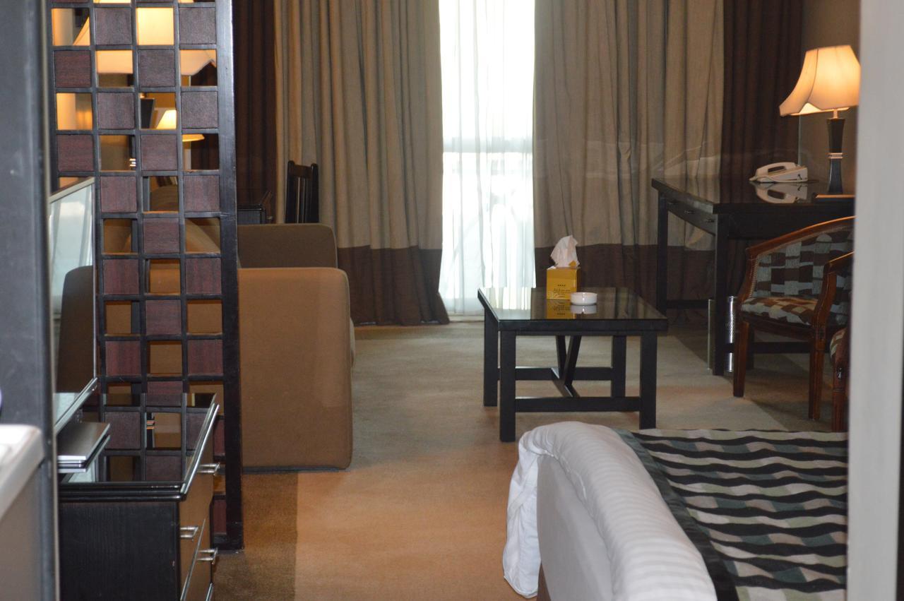 Century Park Hotel Амман Номер фото