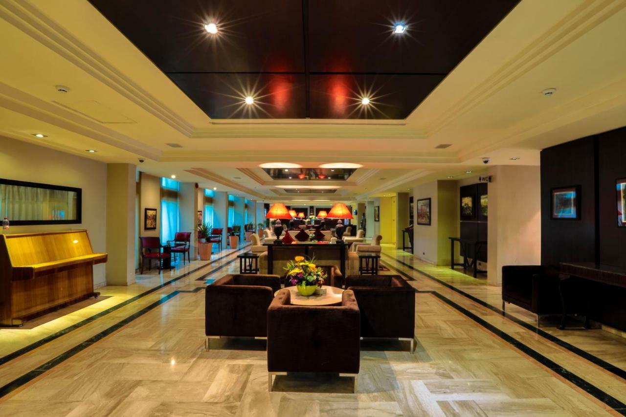 Century Park Hotel Амман Экстерьер фото
